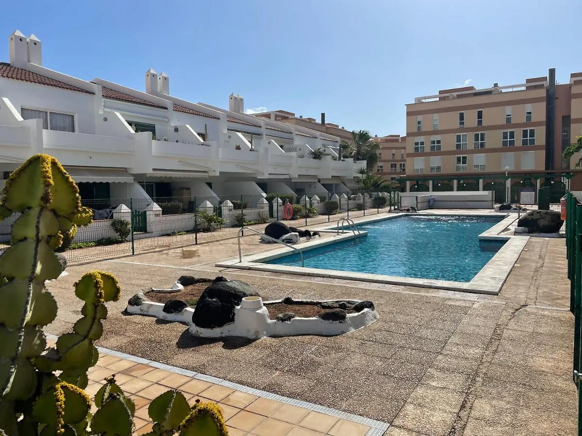 Daire El Medano Balancon Apartment, Pool And Terrace